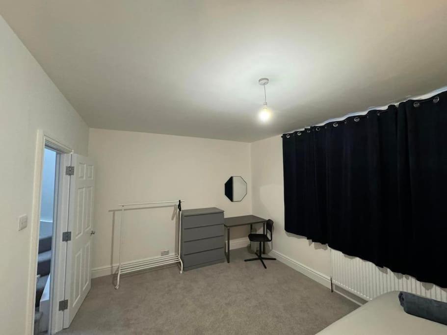 Modern 5 Bed Near Excel -Big Ben Londres Exterior foto
